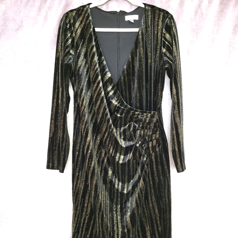 ⭐️Calvin Klein black and gold long sleeve velvet glitter faux wrap dress size 14